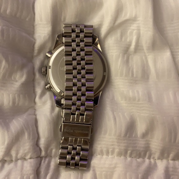 Michael Kors Watch - Picture 4 of 5